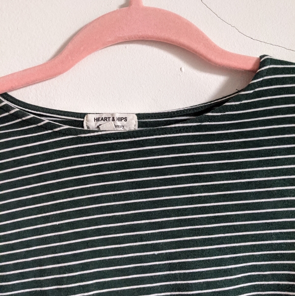 Striped Green Crop Top Long Sleeves - Picture 6 of 7